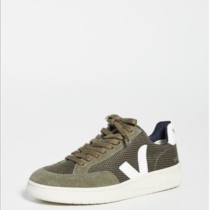 Vera V-12 Green Sneakers